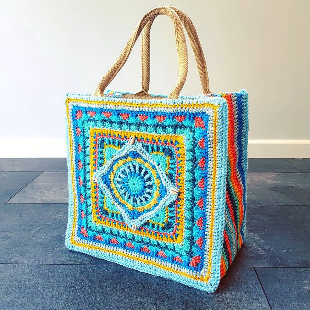 13 Modern and Granny Crochet Bag Pattern Ideas for 2020